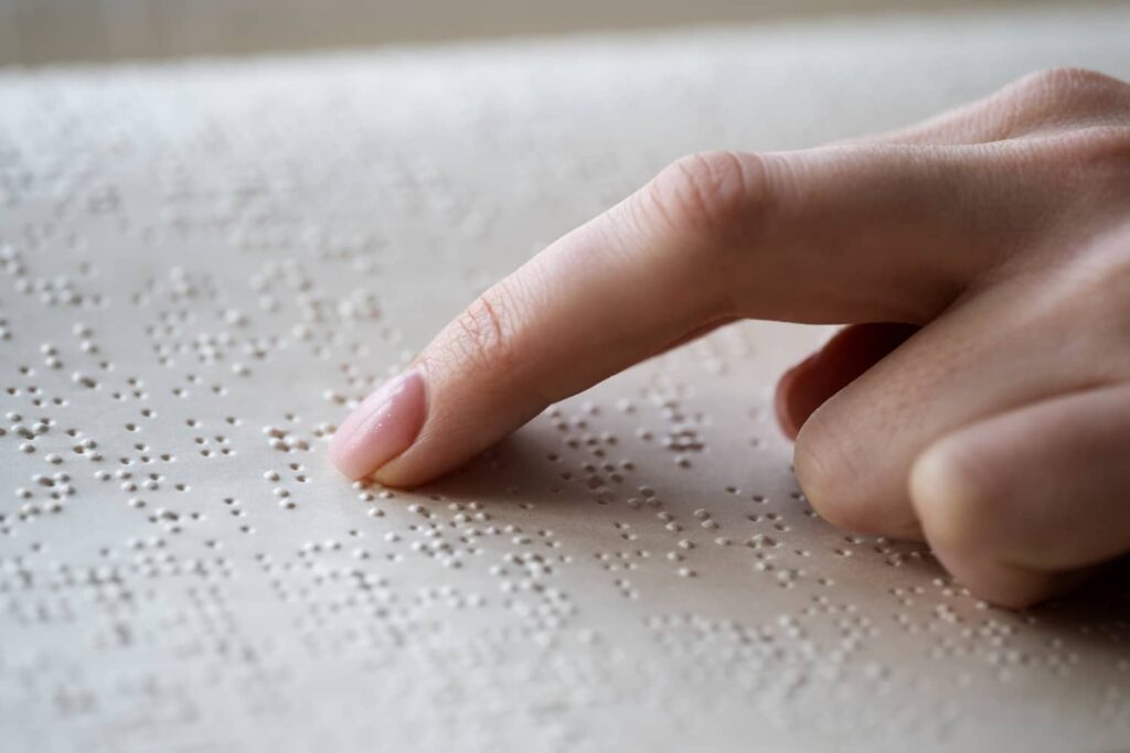 อักษรเบรลล์ คือหนึ่งในหลักการ Universal Design เพื่อผู้พิการทางสายตา
