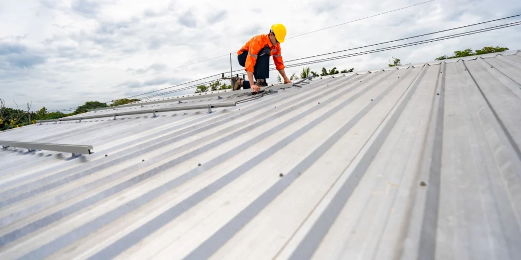 การมุงหลังคาเมทัลชีทมีวิธีดูแลรักษาอย่างไร